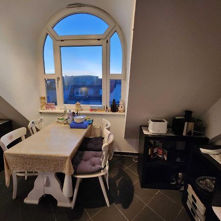 One Private Room Available In A Two Room Apartment In Tegel, เบอร์ลิน ภายนอก รูปภาพ