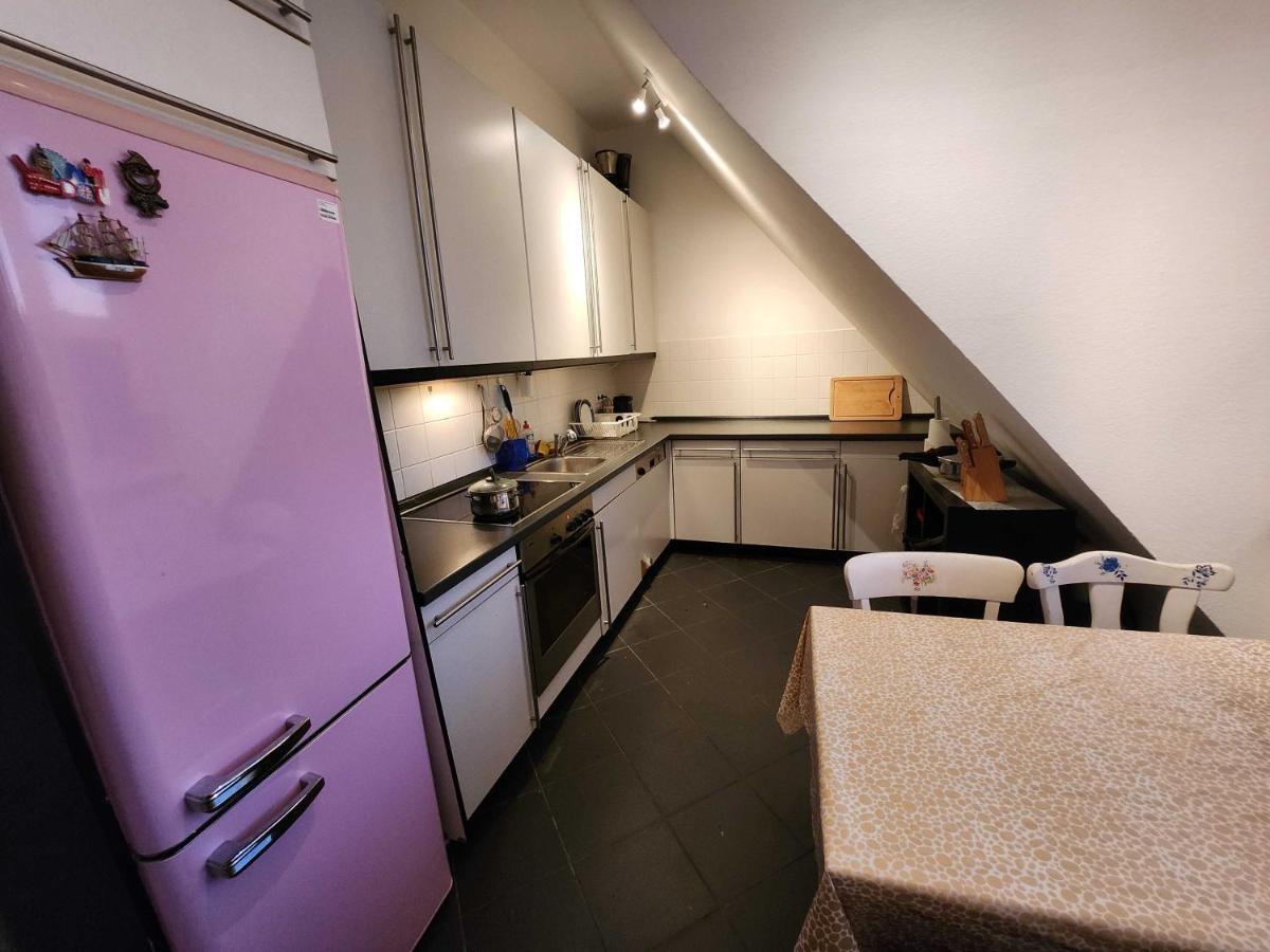 One Private Room Available In A Two Room Apartment In Tegel, เบอร์ลิน ภายนอก รูปภาพ