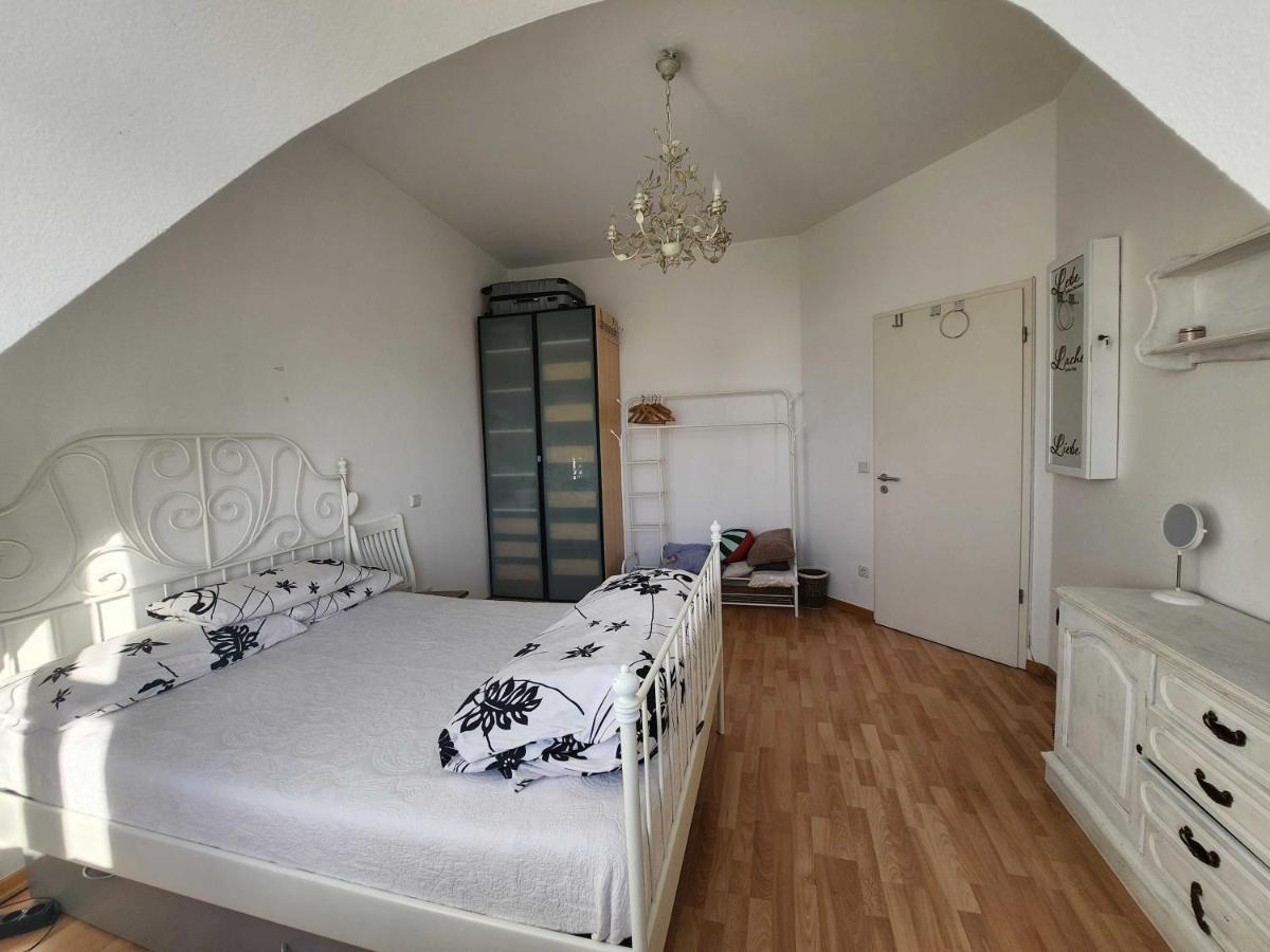 One Private Room Available In A Two Room Apartment In Tegel, เบอร์ลิน ภายนอก รูปภาพ